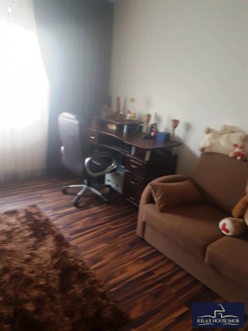 inchiriere-apartament-3-camere-in-ploiesti-zona-9-mai-5